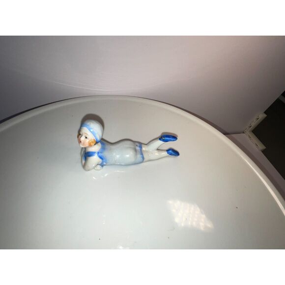 Vintage Bathing Beauty with bathing cap; made in Japan must see - Picture 3 of 6